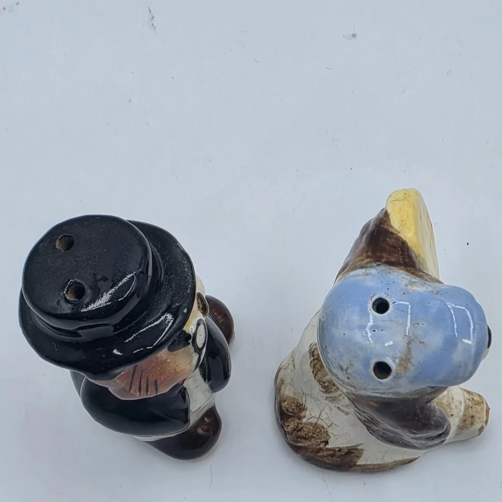 Source Unknown item set